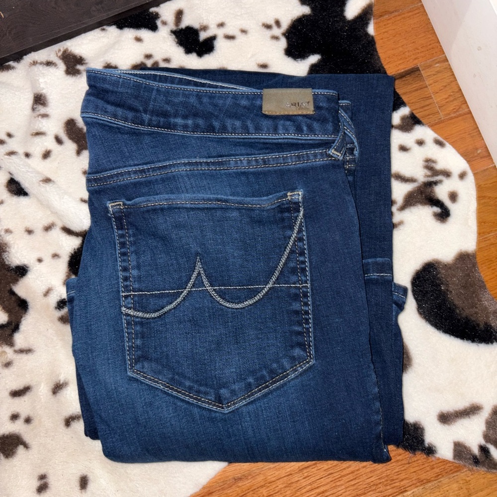 ARIAT FLARE JEANS